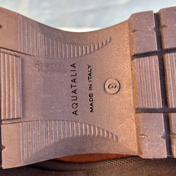 NWOT Aquatalia Brown Suede Womens Lug Sole Boot Size 9 - Picture 6 of 8